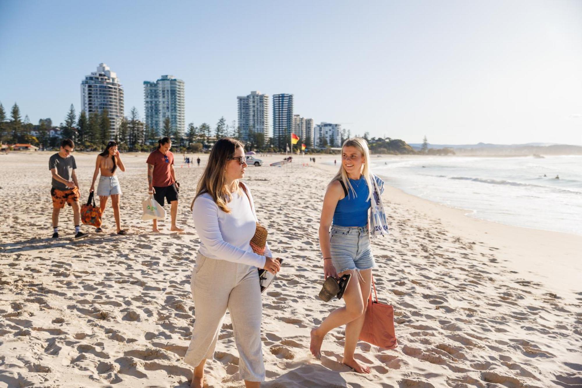 Yha Coolangatta Gold Coast Hostel Exterior photo