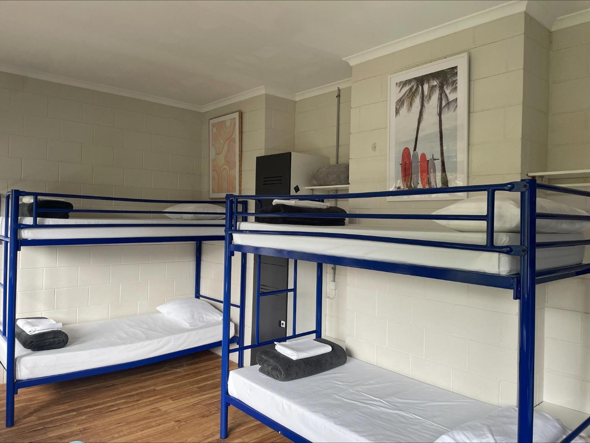 Yha Coolangatta Gold Coast Hostel Exterior photo