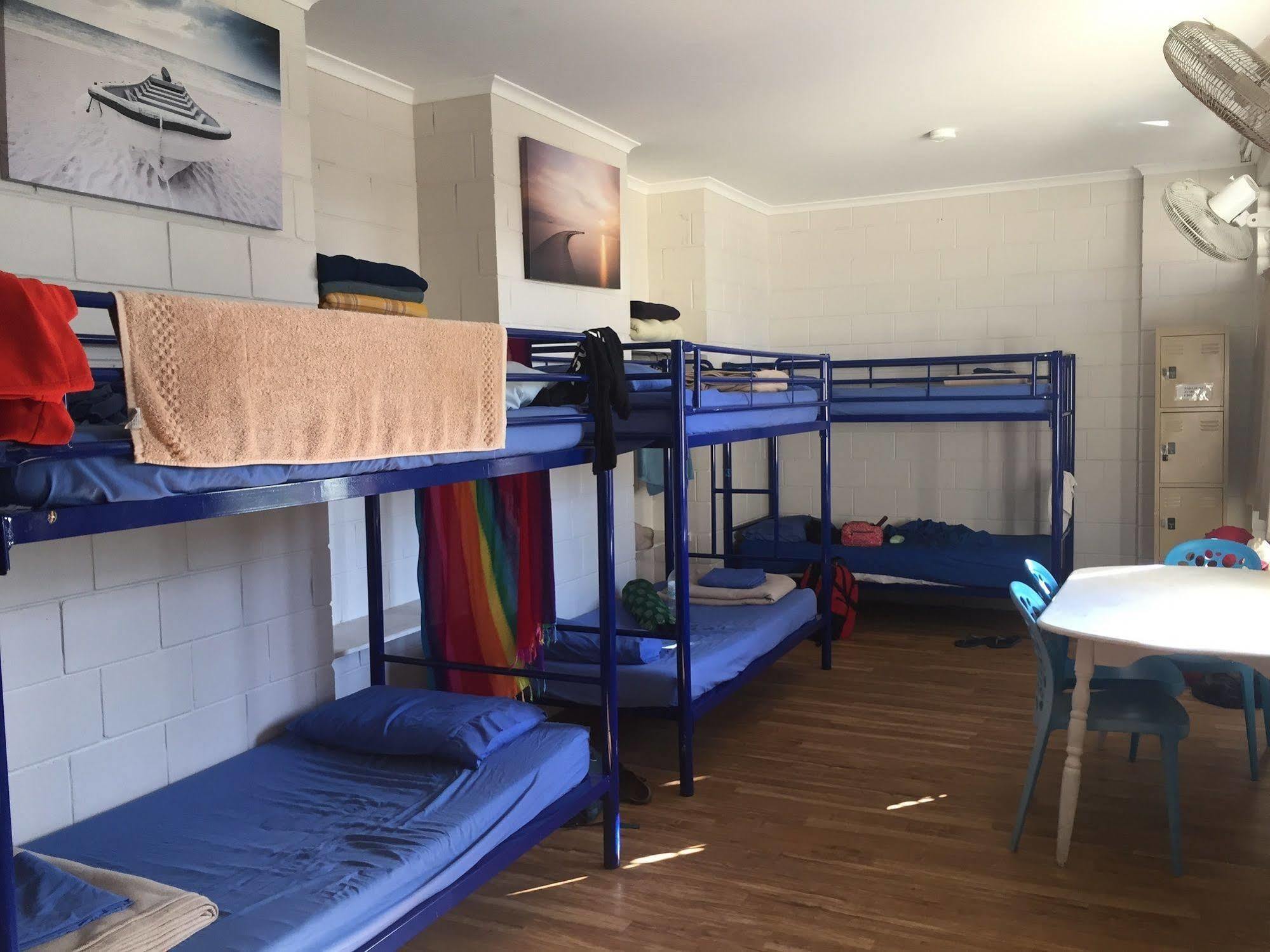 Yha Coolangatta Gold Coast Hostel Exterior photo