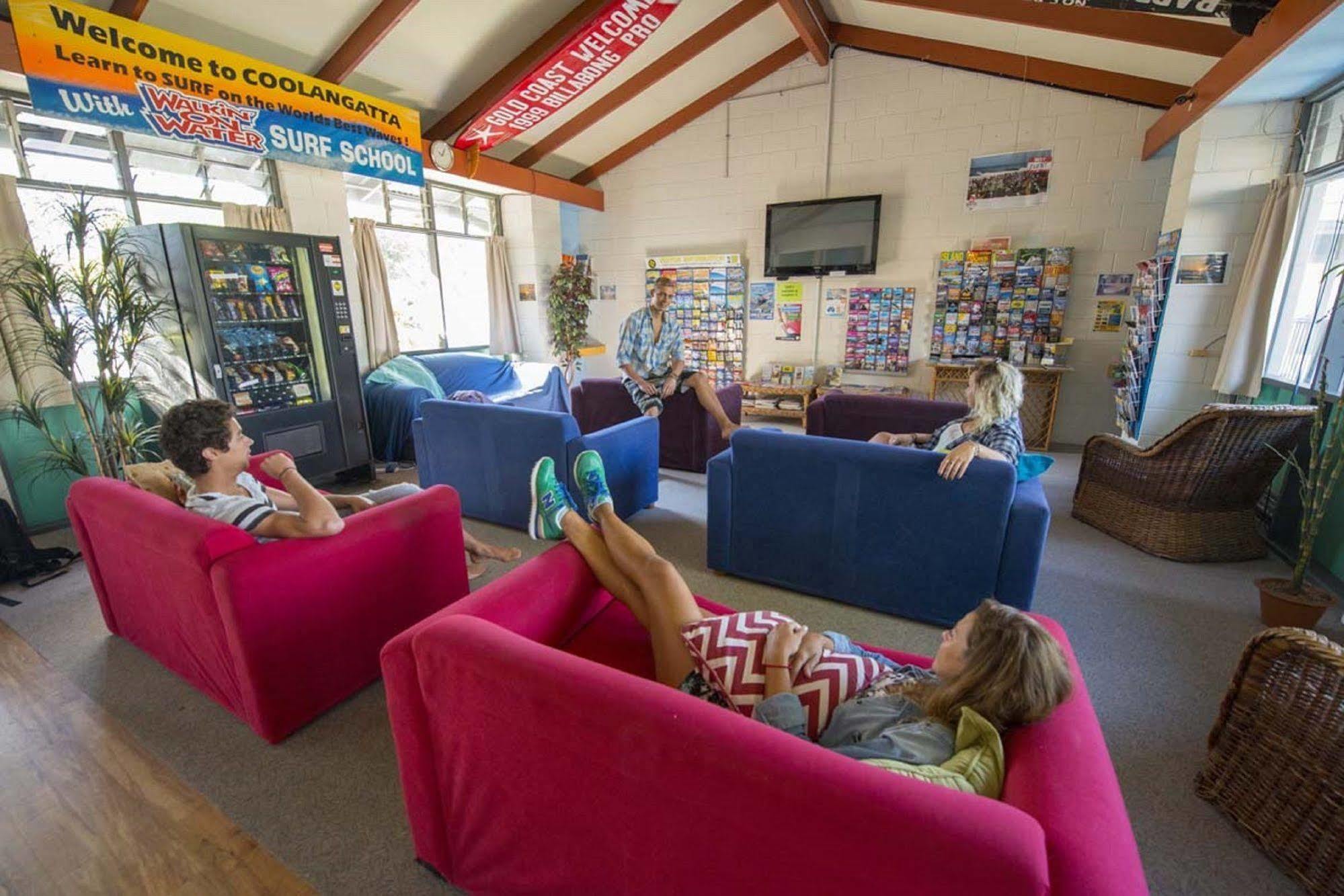 Yha Coolangatta Gold Coast Hostel Exterior photo